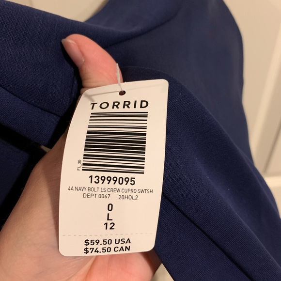 Torrid Active Sweatshirt - Picture 3 of 4